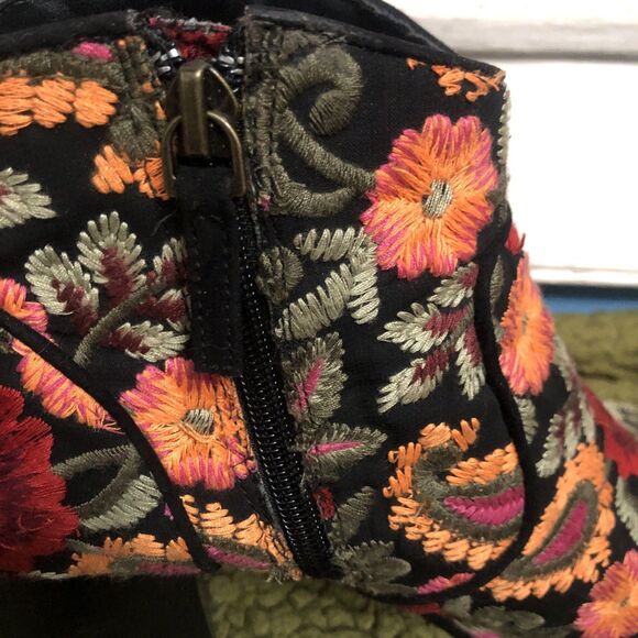 Embroidered Open Toe Black Orange Red Floral Fabric Womens 8.5 Ankle Boot Boho - Picture 9 of 11